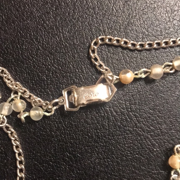 Vintage Coro Signed 28 inch Baroque Pearl necklace - Picture 5 of 7